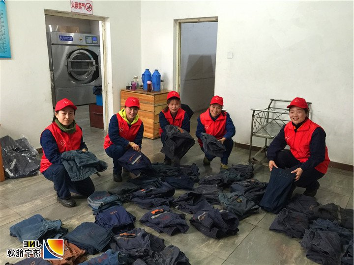 1551851820839808.jpg 2019年3月5日,运河煤矿团委组织开展“学雷锋”活动(丁晓晓 马翠).jpg