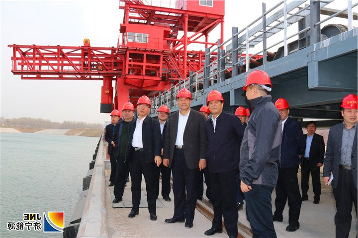 1553061584187962.jpg 2019年3月18日,济宁市副市长柳景武莅临济矿物流考察调研(路英杰)2.jpg