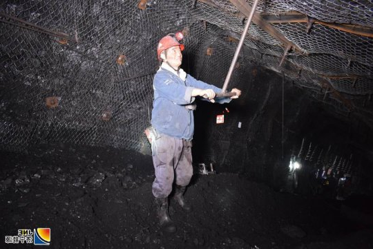 【发现榜样】勤能补拙是良训 一份辛苦一份才  ——记集团公司2019年度职工技能大赛综掘机状元 陈井雷