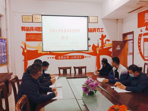 霄云煤矿：安全教育培训让职工“唱主角”