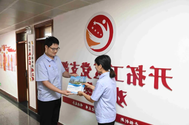 1692921542105118.png 1.png