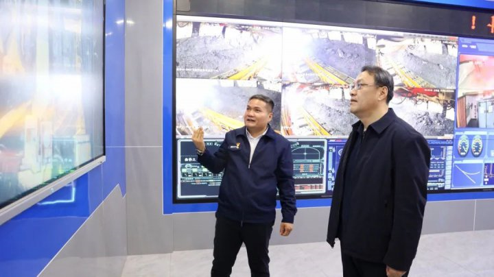 市国资委党委书记、主任张华山带队到金桥煤矿督导安全生产工作