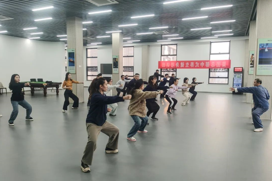 1740722052660107.jpg 0001.jpg