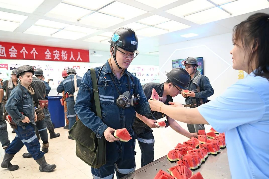 1750056010502094.jpg 00019.jpg