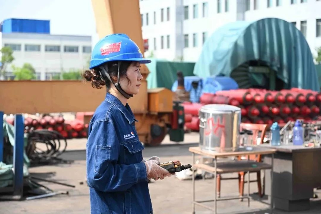 1751858576697114.jpg 03.jpg